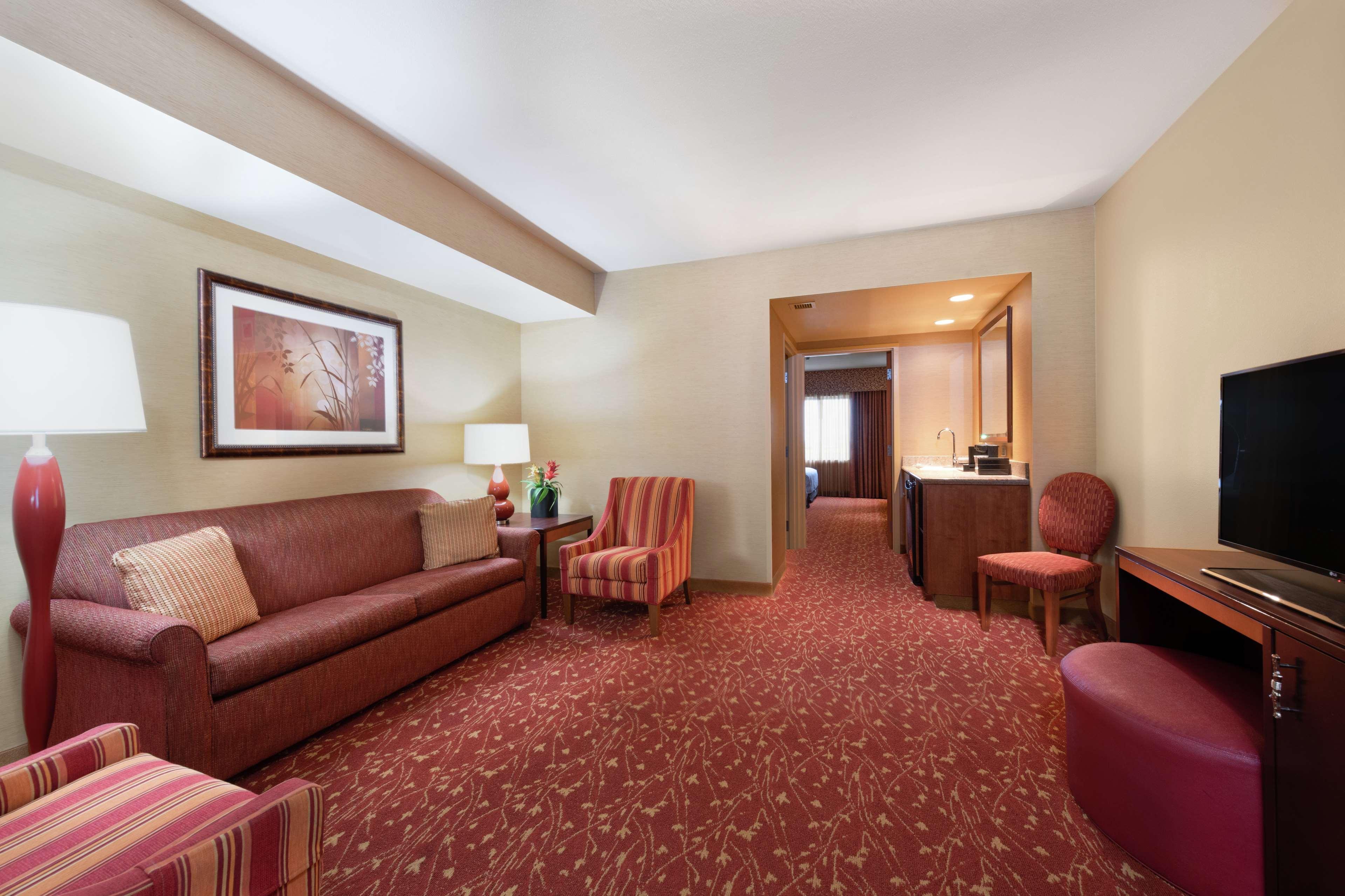 Embassy Conference Center Hotel
