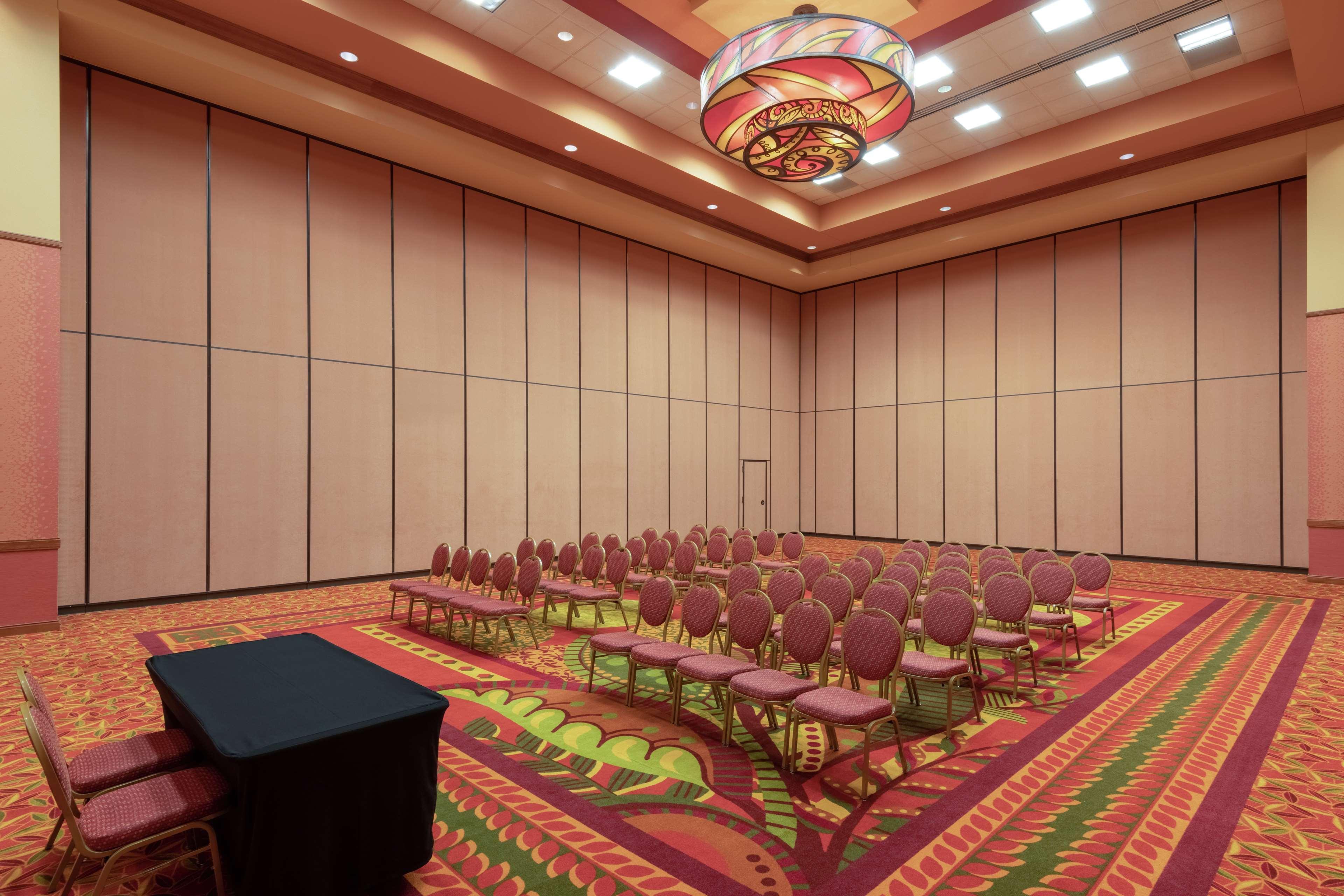 Hotel Embassy Conference Center Loveland