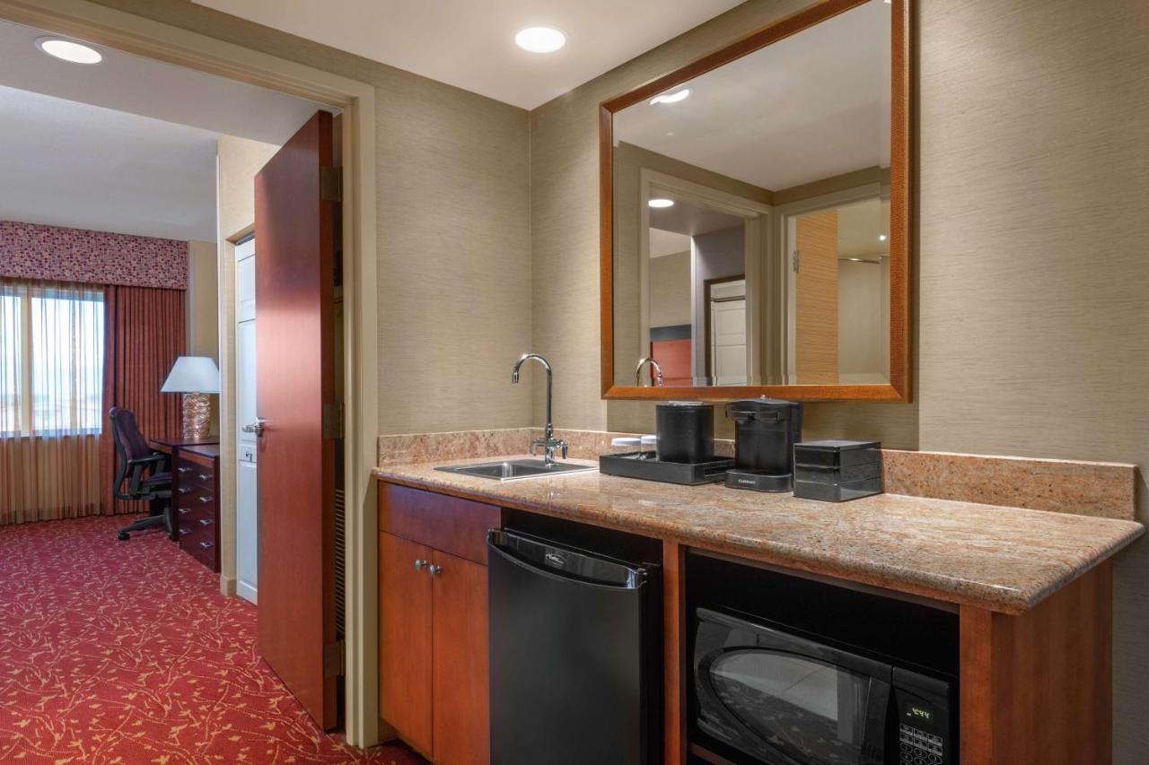Hotel Embassy Conference Center Loveland